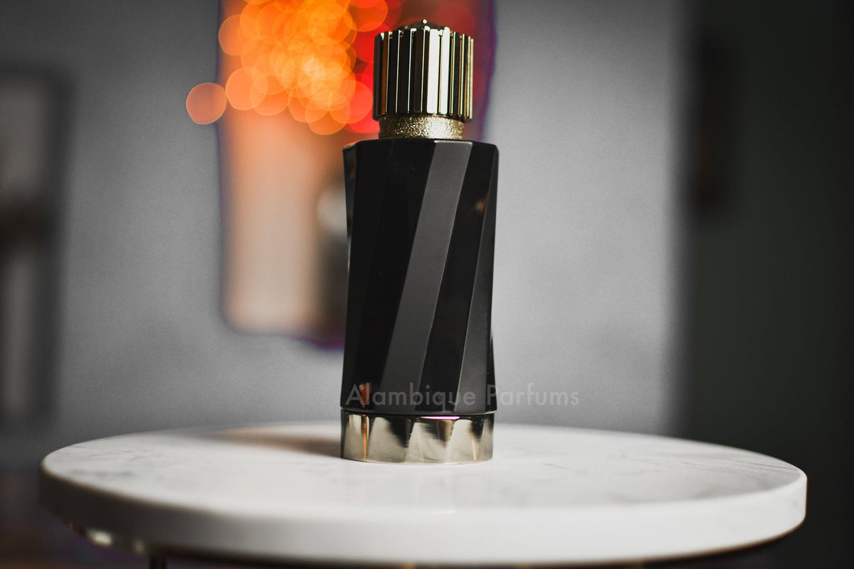 Versace- Atelier Fleur De Maté