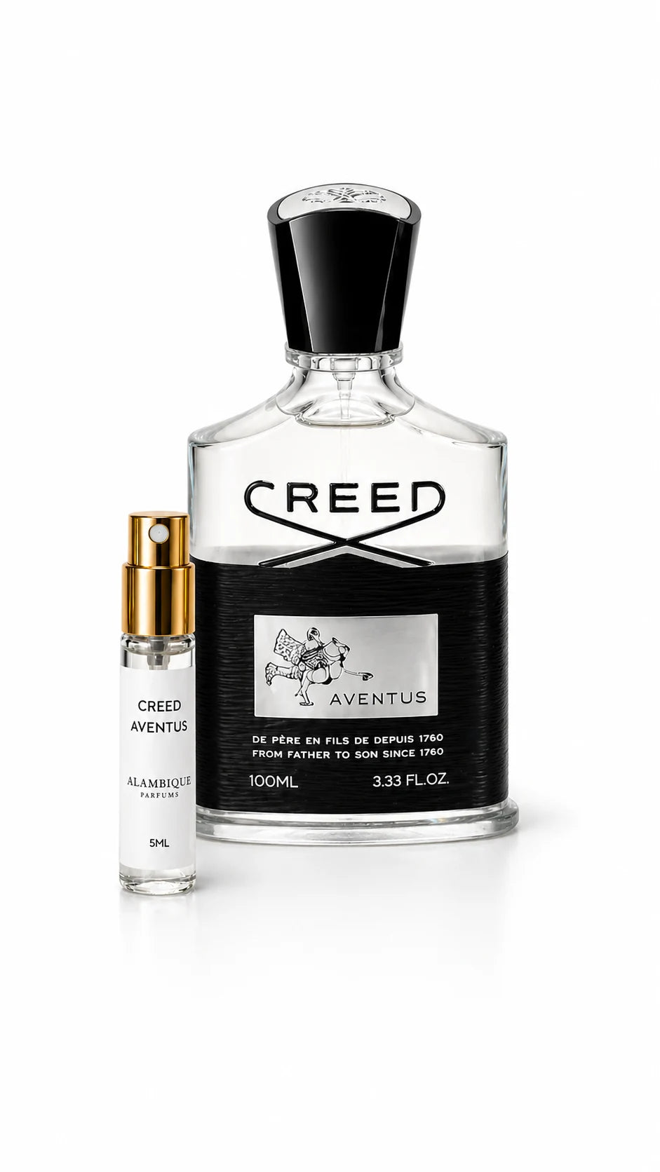 Frasco original de Creed Aventus junto a un decant Alambique de 5 ml con etiqueta blanca