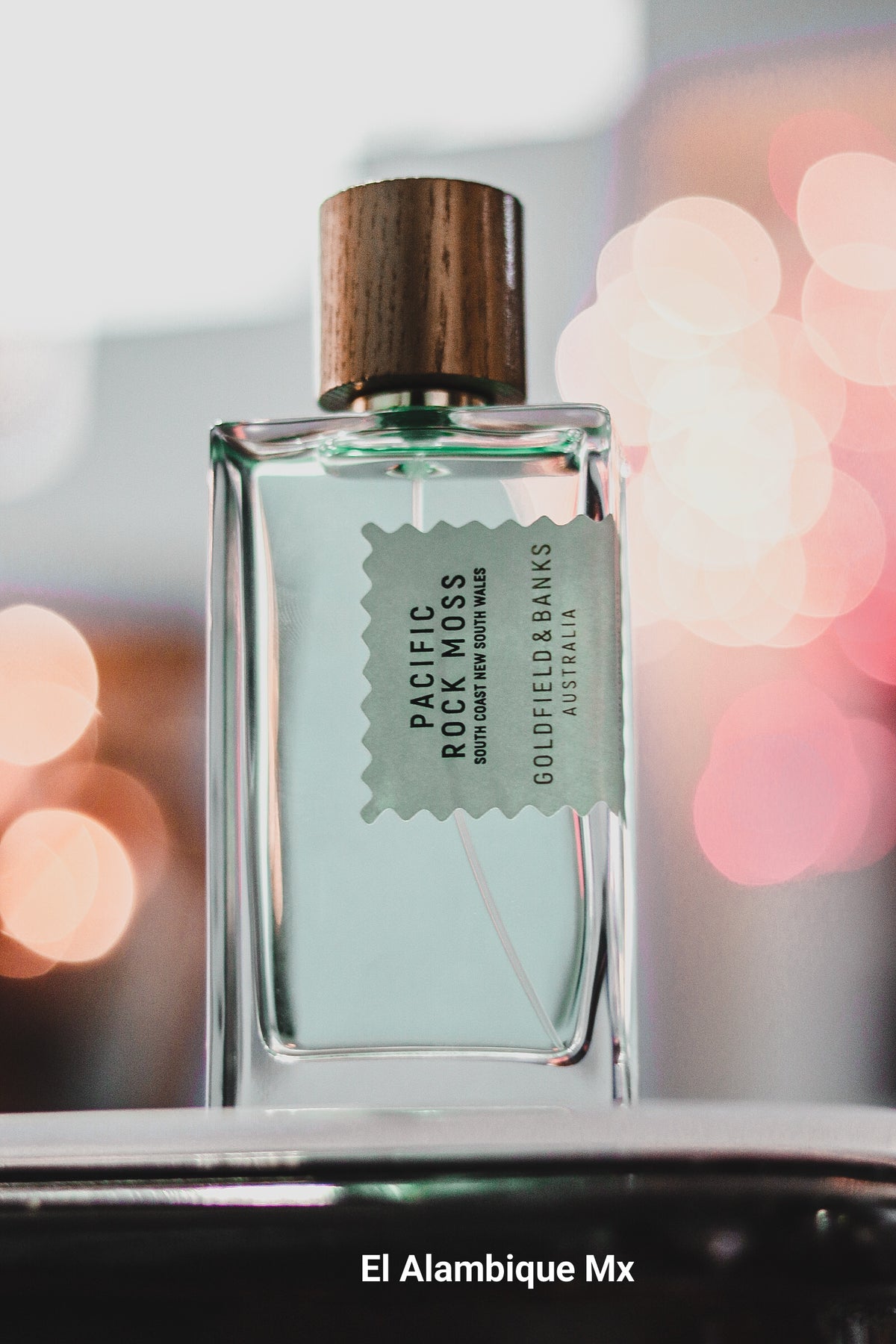 Golfield and Banks- Pacific Rock Moss