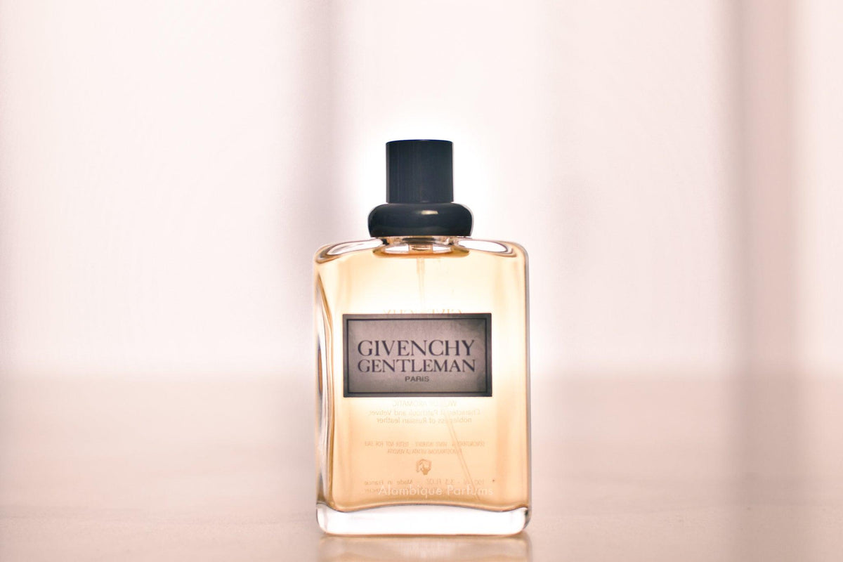 Givenchy- Gentleman (1974)